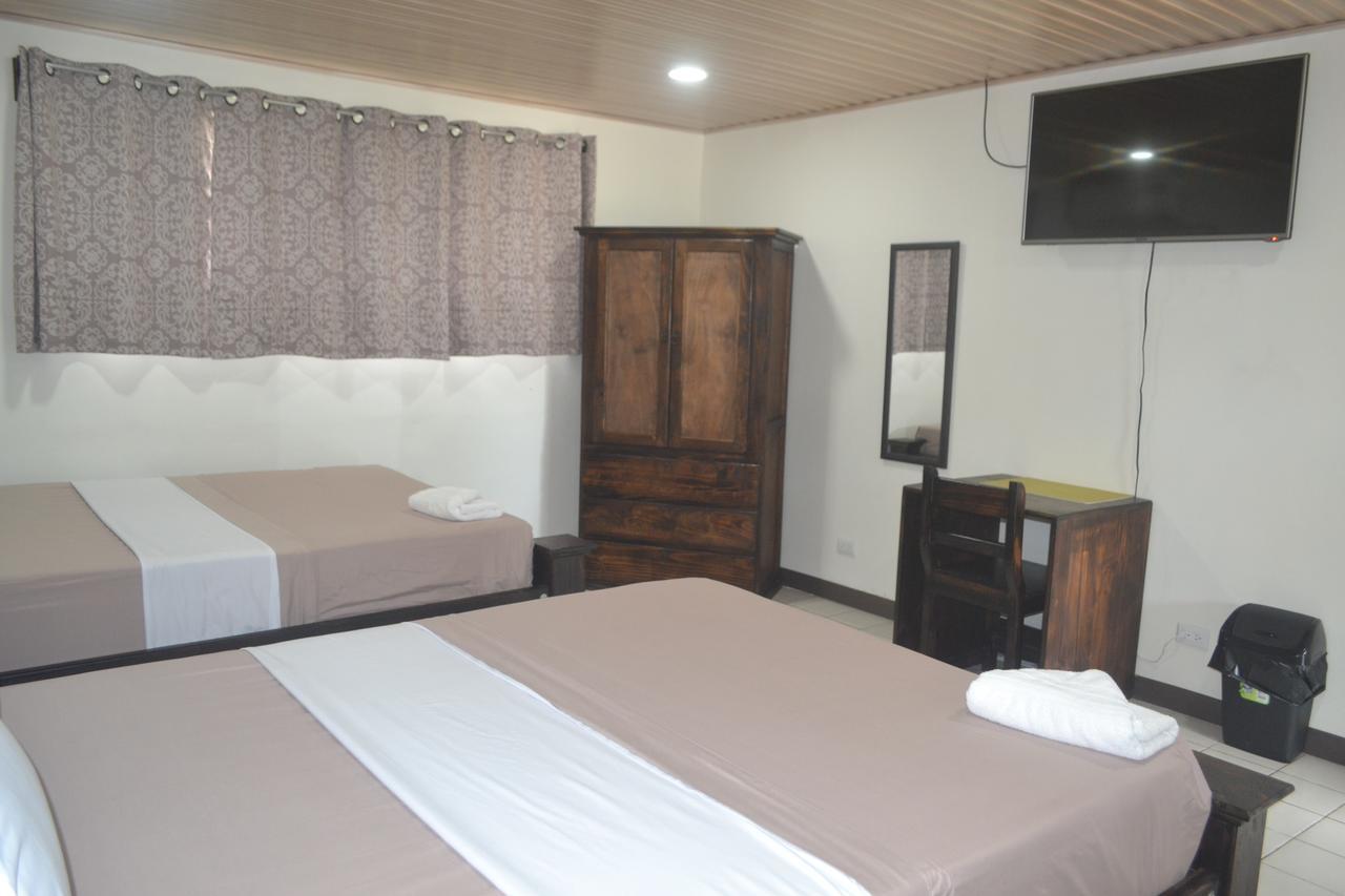 Hotel Don Fito Golfito Kültér fotó